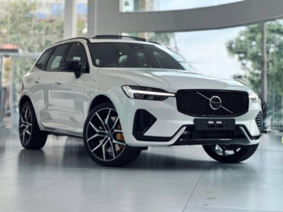 VOLVO XC60 2.0 T8 PHEV POLESTAR ENGINEERED AWD GEARTRONIC